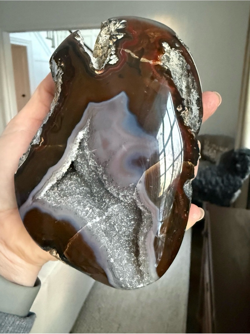 Unique Polished Agate and Crystal Specimen - Picture 4 of 8